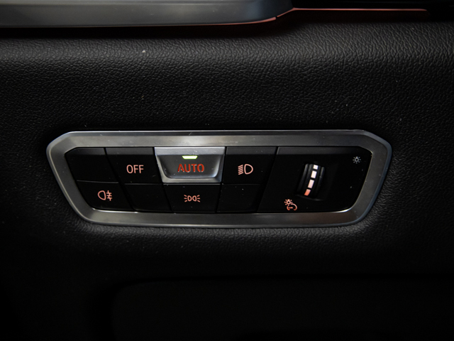 BMW X6 xDrive30d color Negro. Año 2022. 210KW(286CV). Diésel. En concesionario BMW Fuenteolid Valladolid de Valladolid