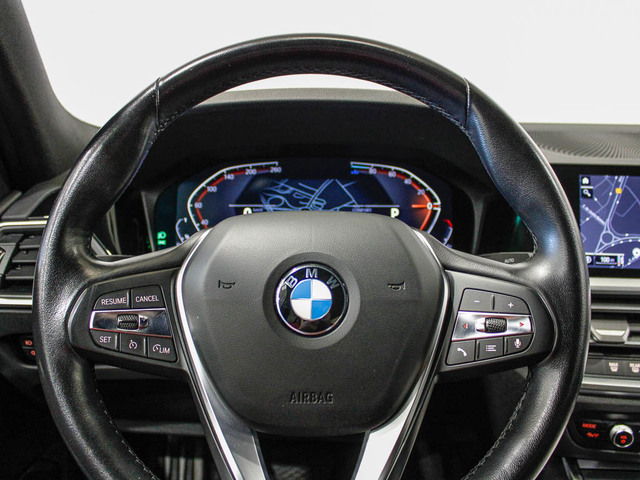 BMW Serie 3 320d color Gris. Año 2022. 140KW(190CV). Diésel. En concesionario Barcelona Premium -- GRAN VIA de Barcelona