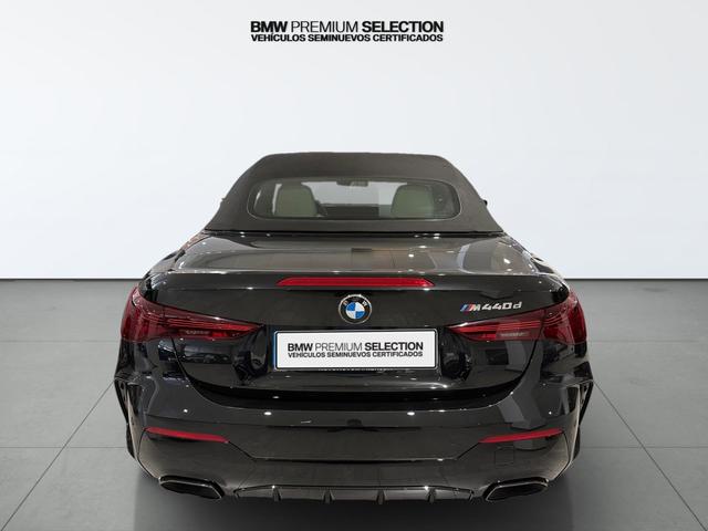 BMW Serie 4 M440d Cabrio color Negro. Año 2025. 250KW(340CV). Diésel. En concesionario Automotor Premium Viso - Málaga de Málaga