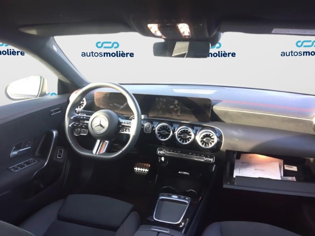 Foto 3 Mercedes-Benz CLA 200 120 kW (163 CV)