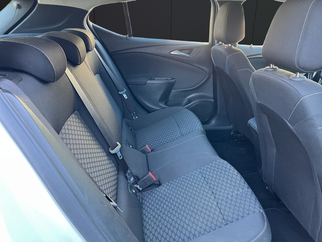 Opel Astra 1.5 D Edition 77 kW (105 CV)