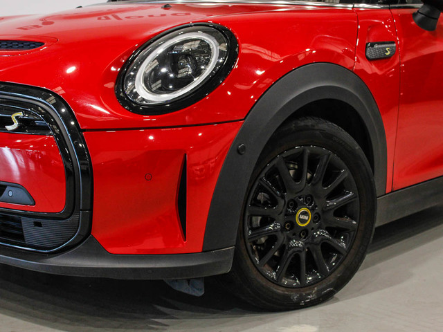 fotoG 5 del MINI MINI 3 Puertas Cooper SE 135 kW (184 CV) 184cv Eléctrico del 2023 en Barcelona