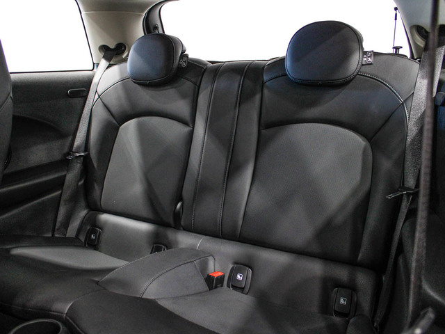 fotoG 8 del MINI MINI 3 Puertas Cooper SE 135 kW (184 CV) 184cv Eléctrico del 2023 en Barcelona