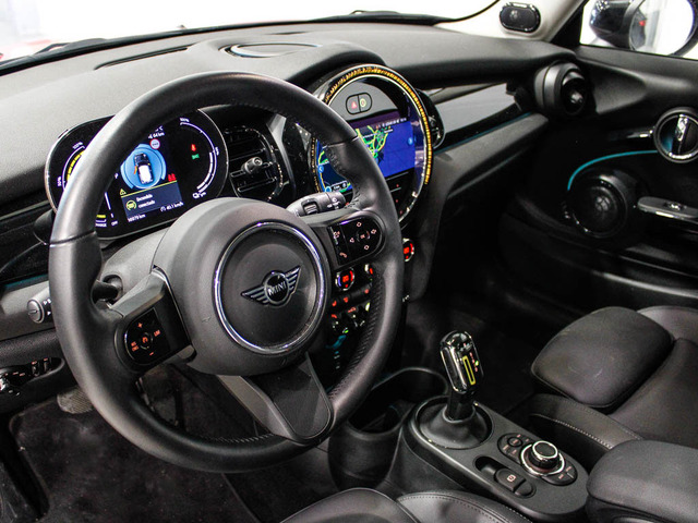 fotoG 11 del MINI MINI 3 Puertas Cooper SE 135 kW (184 CV) 184cv Eléctrico del 2023 en Barcelona