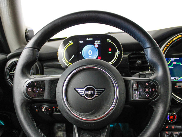 fotoG 12 del MINI MINI 3 Puertas Cooper SE 135 kW (184 CV) 184cv Eléctrico del 2023 en Barcelona