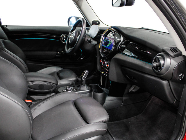 fotoG 16 del MINI MINI 3 Puertas Cooper SE 135 kW (184 CV) 184cv Eléctrico del 2023 en Barcelona