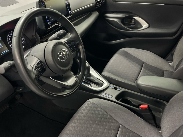 Toyota Yaris 120H Active Tech 85 kW (116 CV)