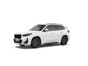 Fotos de BMW X1 xDrive30e color Blanco. Año 2023. 240KW(326CV). Híbrido Electro/Gasolina. En concesionario Automotor Premium Velázquez - Málaga de Málaga