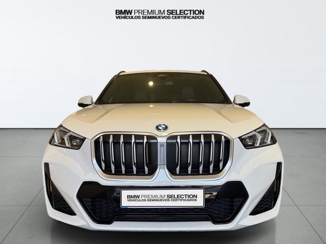 BMW X1 xDrive25e color Blanco. Año 2023. 180KW(245CV). Híbrido Electro/Gasolina. En concesionario Automotor Premium Velázquez - Málaga de Málaga