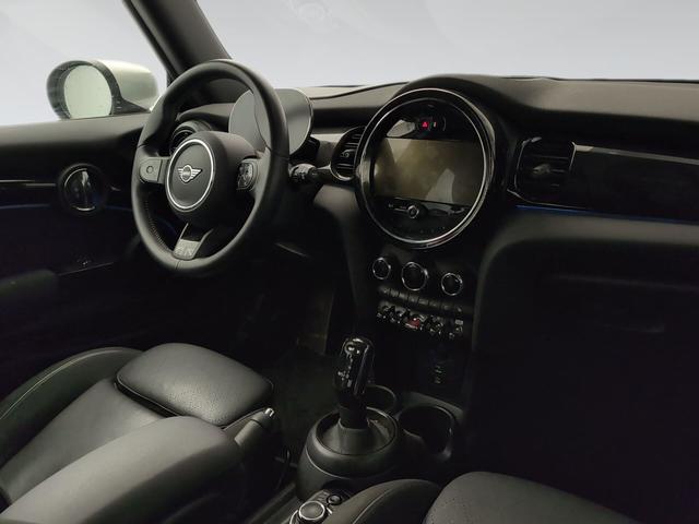 fotoG 7 del MINI MINI Cooper 100 kW (136 CV) 136cv Gasolina del 2024 en Málaga