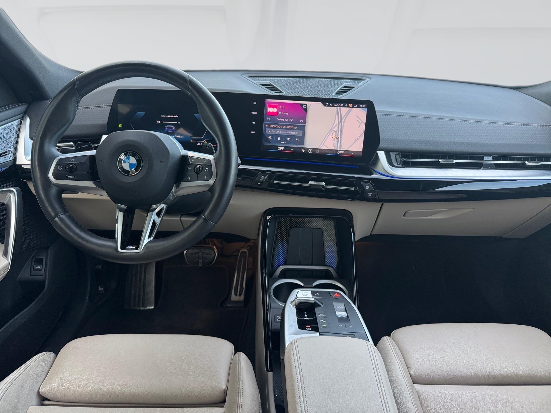 BMW X2 sDrive18d color Azul. Año 2024. 110KW(150CV). Diésel. En concesionario Automotor Premium Marbella - Málaga de Málaga