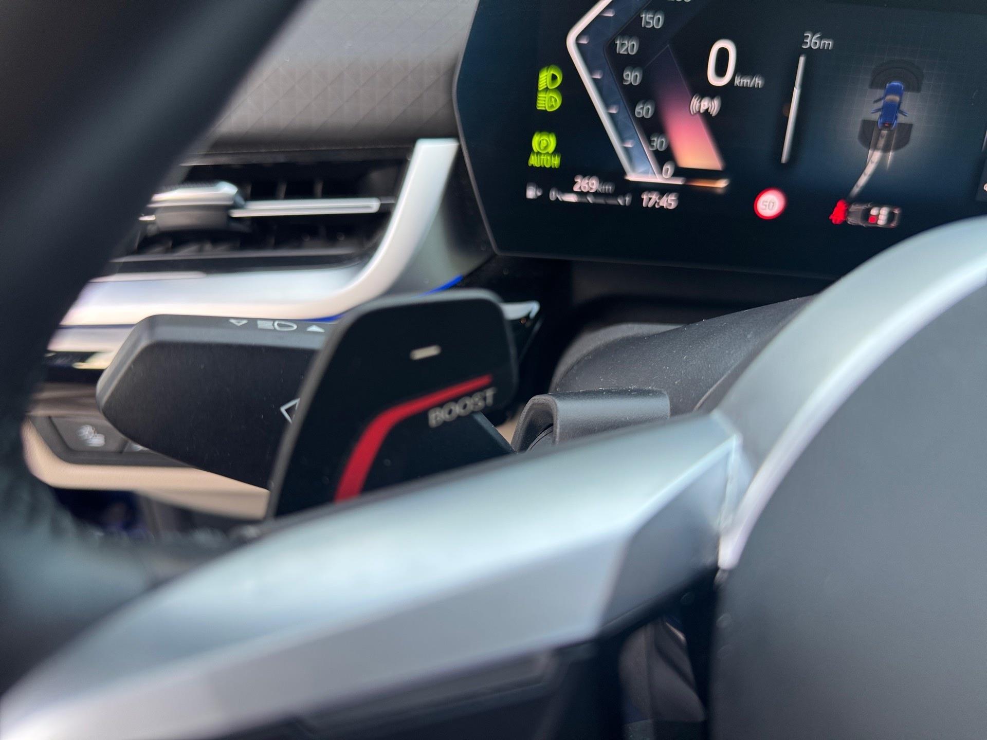 BMW X2 sDrive18d color Azul. Año 2024. 110KW(150CV). Diésel. En concesionario Automotor Premium Marbella - Málaga de Málaga