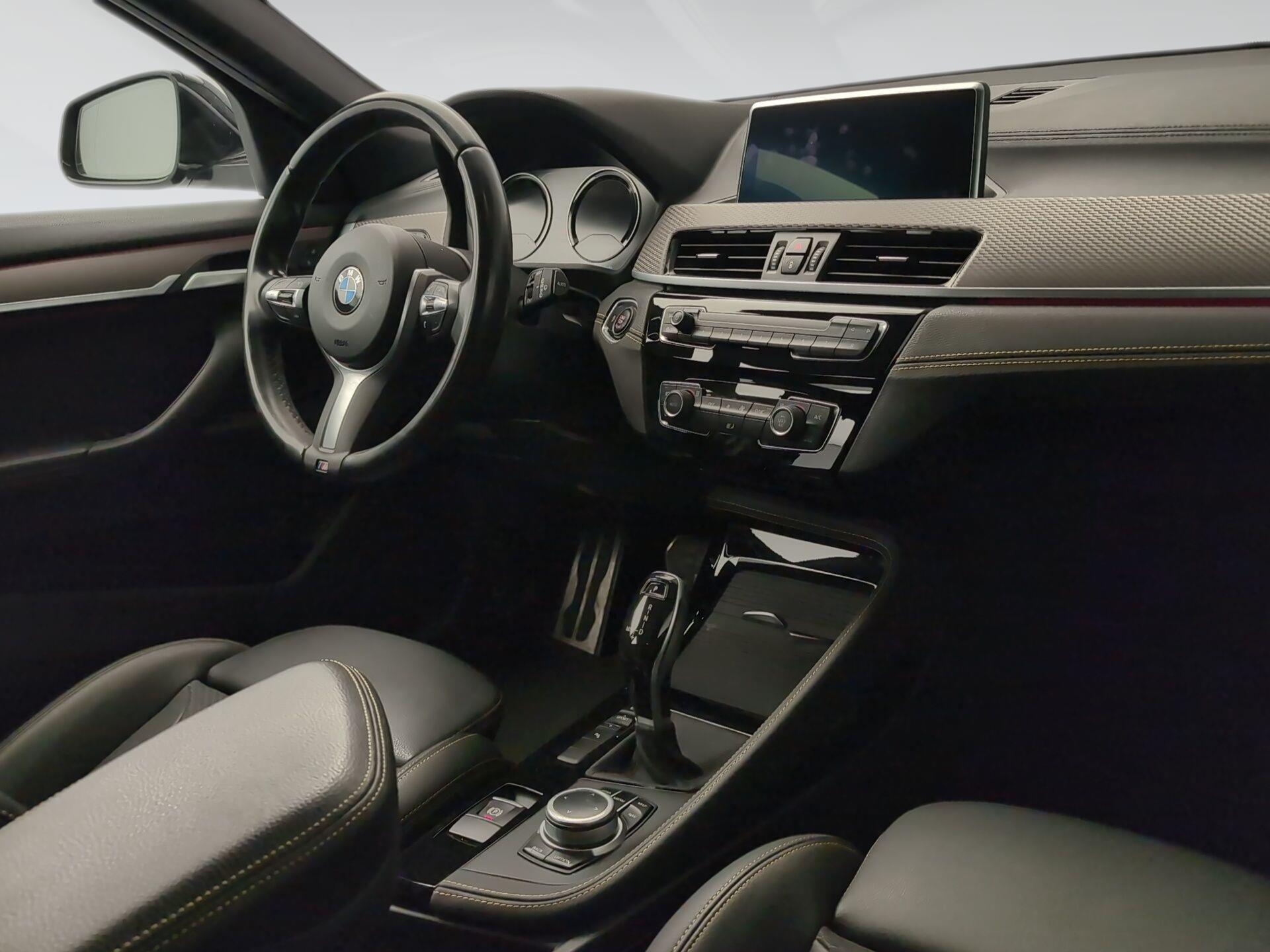 BMW X2 sDrive18d color Negro. Año 2022. 110KW(150CV). Diésel. En concesionario Automotor Premium Marbella - Málaga de Málaga