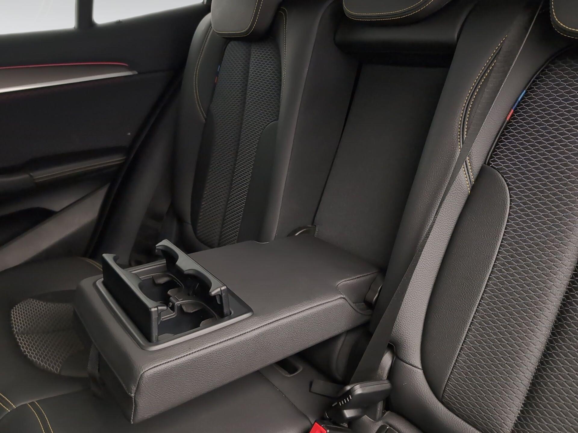 BMW X2 sDrive18d color Negro. Año 2022. 110KW(150CV). Diésel. En concesionario Automotor Premium Marbella - Málaga de Málaga