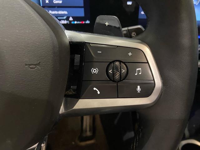 BMW X1 sDrive20i color Negro. Año 2023. 125KW(170CV). Gasolina. En concesionario Automotor Premium Velázquez - Málaga de Málaga