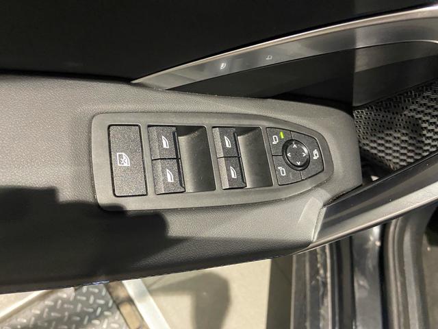 BMW X1 sDrive20i color Negro. Año 2023. 125KW(170CV). Gasolina. En concesionario Automotor Premium Velázquez - Málaga de Málaga