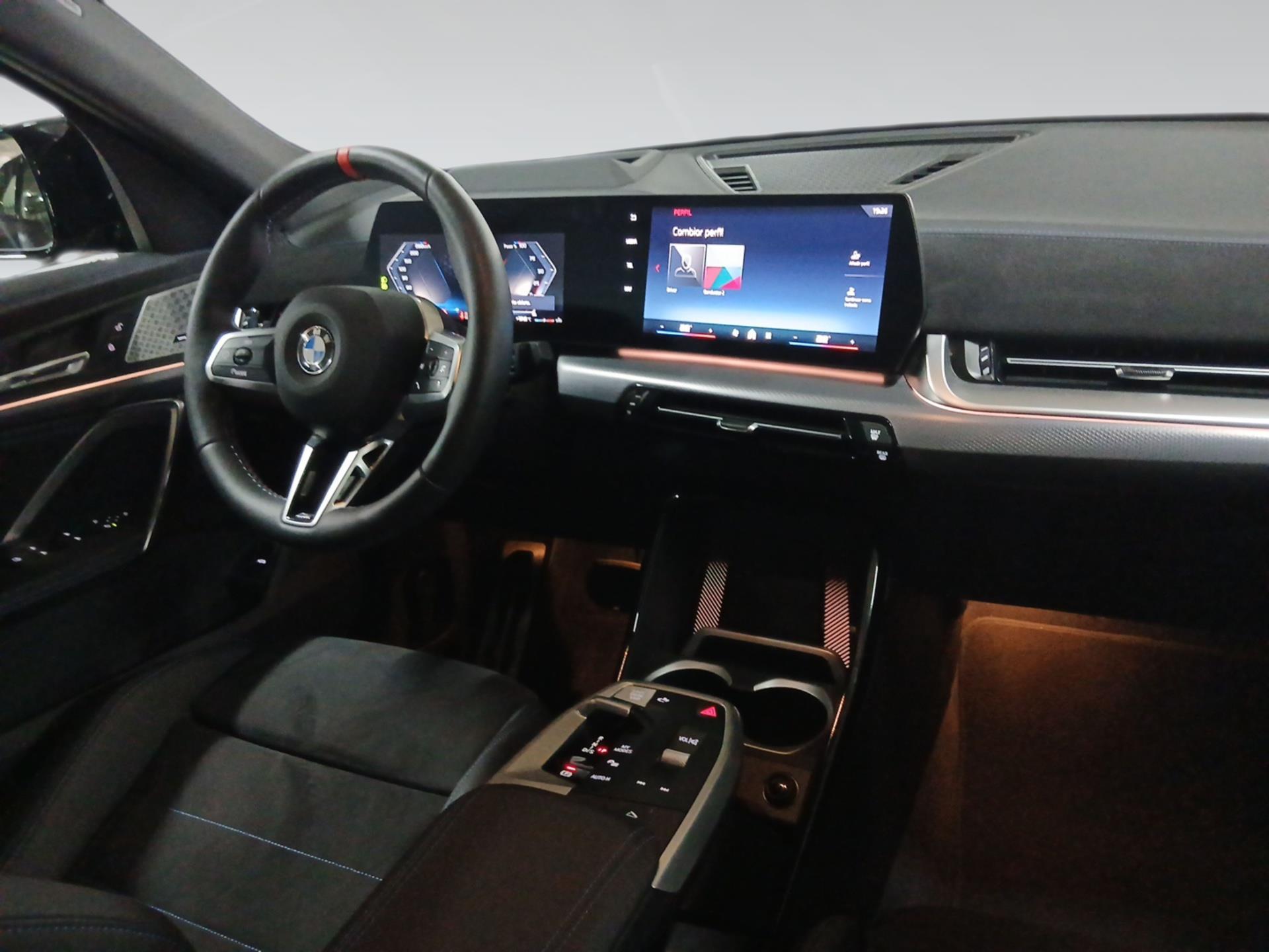 BMW X2 M35i color Negro. Año 2025. 221KW(300CV). Gasolina. En concesionario Automotor Premium Viso - Málaga de Málaga