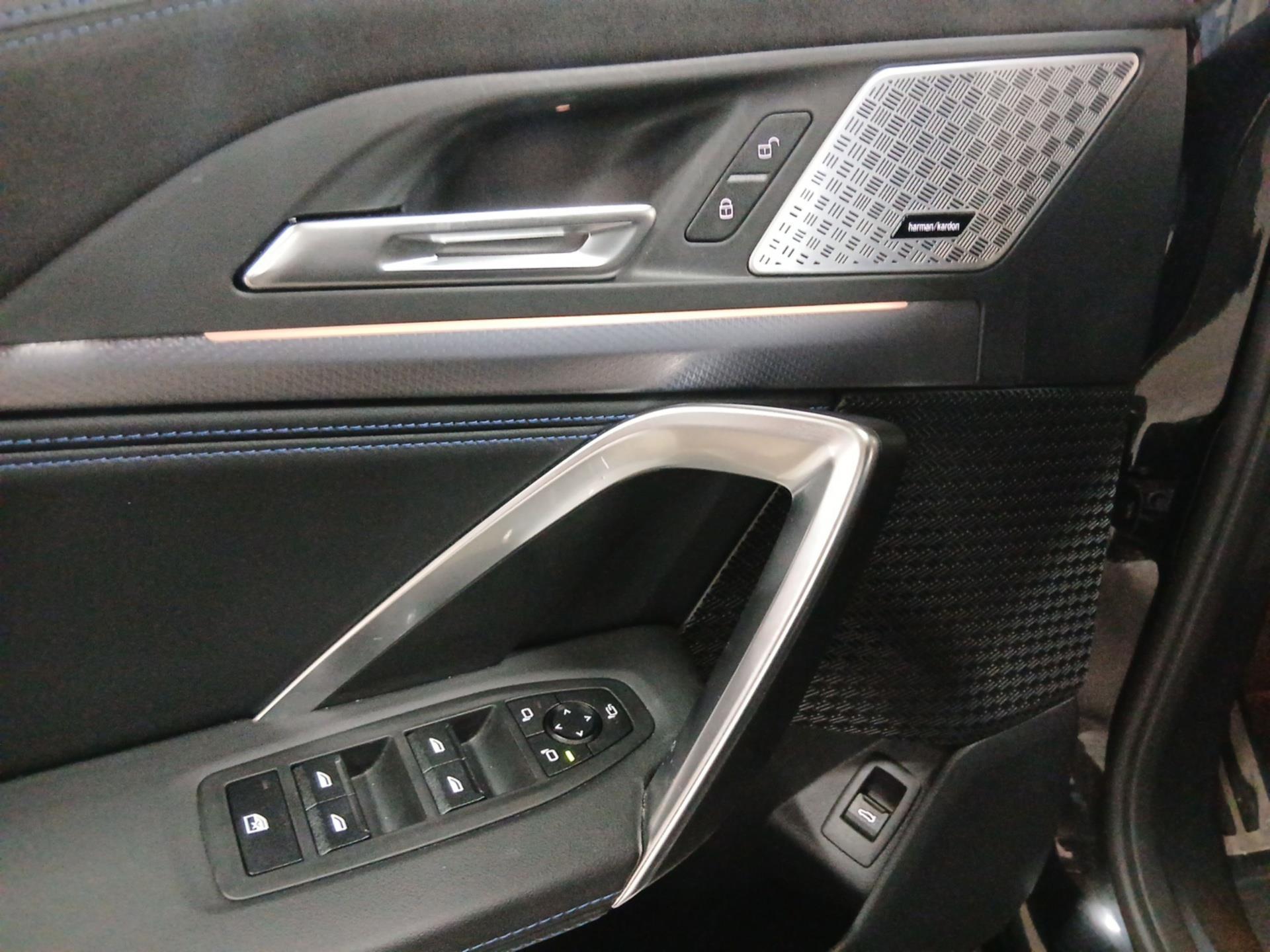 BMW X2 M35i color Negro. Año 2025. 221KW(300CV). Gasolina. En concesionario Automotor Premium Viso - Málaga de Málaga