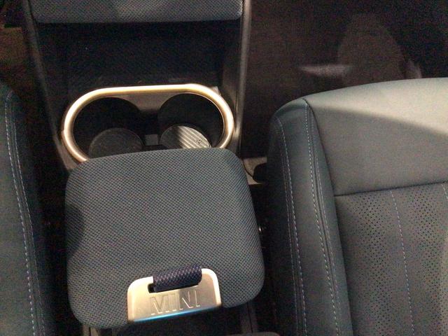 fotoG 13 del MINI MINI Countryman D 120 kW (163 CV) 163cv Diésel del 2025 en Málaga