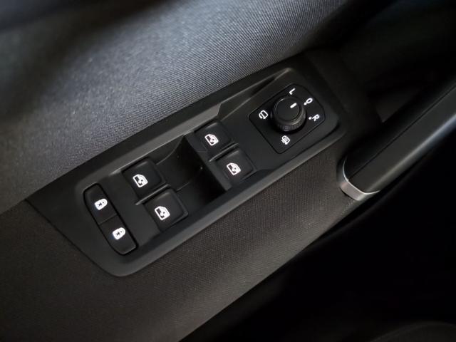 Volkswagen Touran Advance 2.0 TDI 90 kW (122 CV)