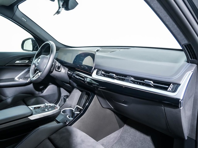 BMW X1 sDrive18d color Negro. Año 2024. 110KW(150CV). Diésel. En concesionario Oliva Motor Tarragona de Tarragona