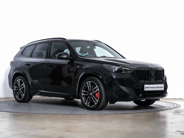 BMW X1 sDrive18d color Negro. Año 2024. 110KW(150CV). Diésel. En concesionario Oliva Motor Tarragona de Tarragona
