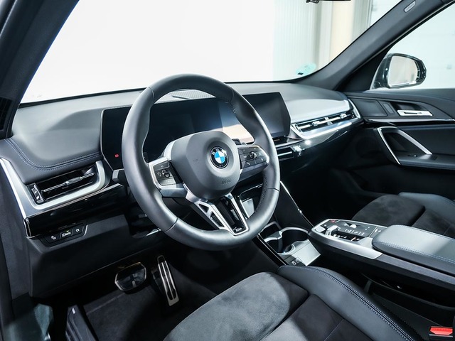 BMW X1 sDrive18d color Negro. Año 2024. 110KW(150CV). Diésel. En concesionario Oliva Motor Tarragona de Tarragona