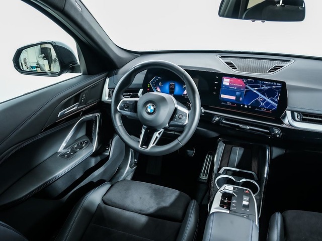 BMW X1 sDrive18d color Negro. Año 2024. 110KW(150CV). Diésel. En concesionario Oliva Motor Tarragona de Tarragona