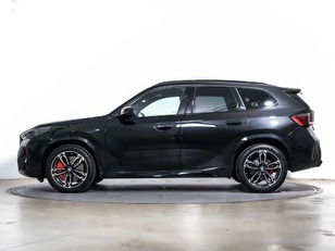 Fotos de BMW X1 sDrive18d color Negro. Año 2024. 110KW(150CV). Diésel. En concesionario Oliva Motor Tarragona de Tarragona