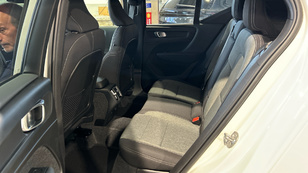 Volvo XC40 B3 G Plus Dark Auto 120 kW (163 CV) - 9 Volvo XC40 B3 G Ocasión 120 KW (163CV) - 9