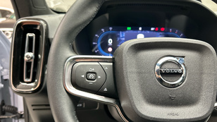 Volvo XC40 B3 G Plus Dark Auto 120 kW (163 CV) - 15 Volvo XC40 B3 G Ocasión 120 KW (163CV) - 15