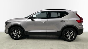 Volvo XC40 B3 G Plus Dark Auto 120 kW (163 CV) - 2 Volvo XC40 B3 G Ocasión 120 KW (163CV) - 2