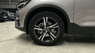 Volvo XC40 B3 G Plus Dark Auto 120 kW (163 CV) - 8 Volvo XC40 B3 G Ocasión 120 KW (163CV) - 8