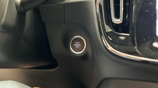 Volvo XC40 B3 G Plus Dark Auto 120 kW (163 CV) - 24 Volvo XC40 B3 G Ocasión 120 KW (163CV) - 24