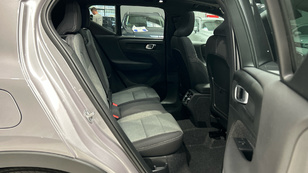 Volvo XC40 B3 G Plus Dark Auto 120 kW (163 CV) - 29 Volvo XC40 B3 G Ocasión 120 KW (163CV) - 29