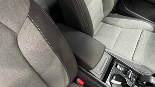 Volvo XC40 B3 G Plus Dark Auto 120 kW (163 CV) - 46 Volvo XC40 B3 G Ocasión 120 KW (163CV) - 46