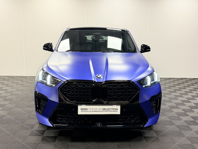 BMW X2 sDrive18d color Azul. Año 2024. 110KW(150CV). Diésel. En concesionario Maberauto de Castellón