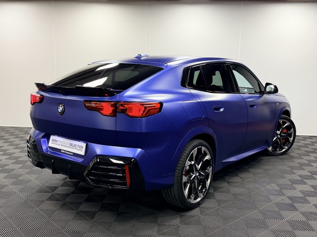 BMW X2 sDrive18d color Azul. Año 2024. 110KW(150CV). Diésel. En concesionario Maberauto de Castellón