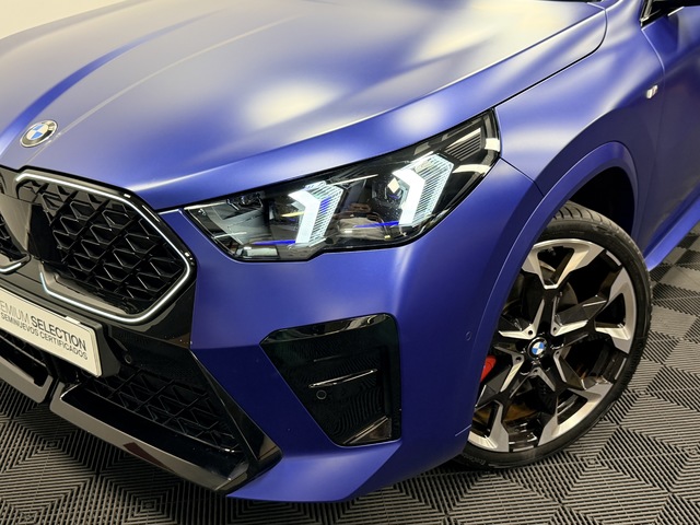 BMW X2 sDrive18d color Azul. Año 2024. 110KW(150CV). Diésel. En concesionario Maberauto de Castellón