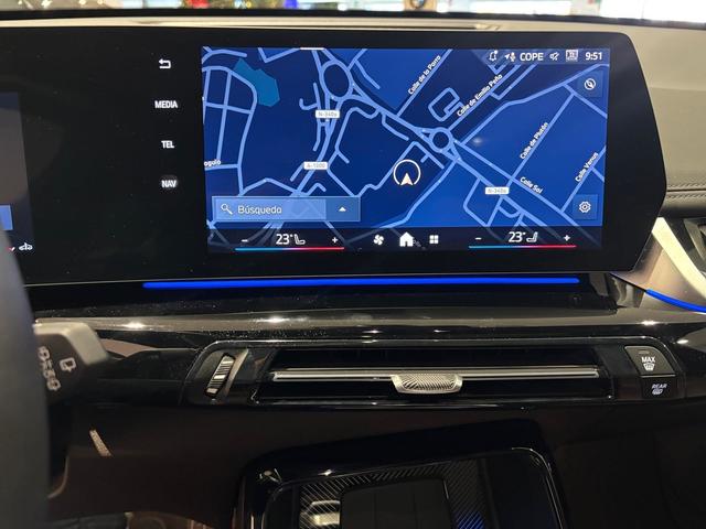 BMW X1 xDrive20d color Verde. Año 2025. 120KW(163CV). Diésel. En concesionario Automotor Costa, S.L.U. de Almería