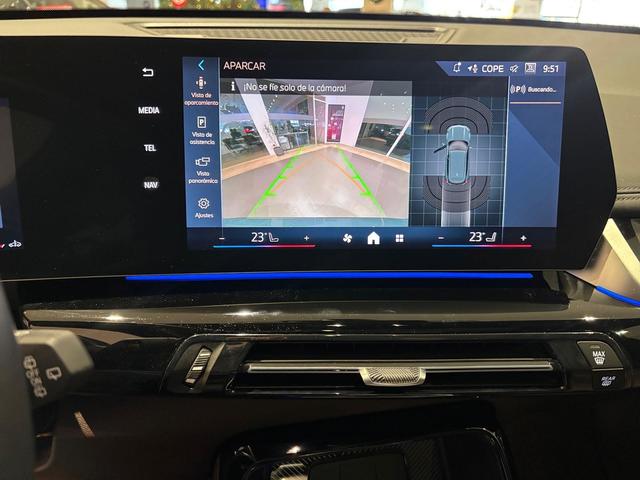 BMW X1 xDrive20d color Verde. Año 2025. 120KW(163CV). Diésel. En concesionario Automotor Costa, S.L.U. de Almería