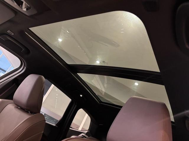 BMW X1 xDrive20d color Verde. Año 2025. 120KW(163CV). Diésel. En concesionario Automotor Costa, S.L.U. de Almería