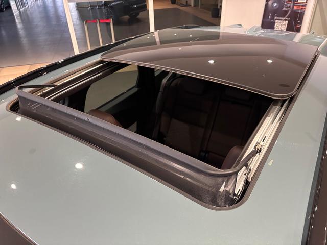 BMW X1 xDrive20d color Verde. Año 2025. 120KW(163CV). Diésel. En concesionario Automotor Costa, S.L.U. de Almería