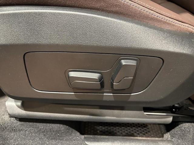 BMW X1 xDrive20d color Verde. Año 2025. 120KW(163CV). Diésel. En concesionario Automotor Costa, S.L.U. de Almería