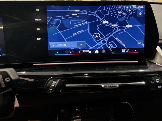 BMW X1 sDrive20d color Azul. Año 2025. 120KW(163CV). Diésel. En concesionario Automotor Costa, S.L.U. de Almería