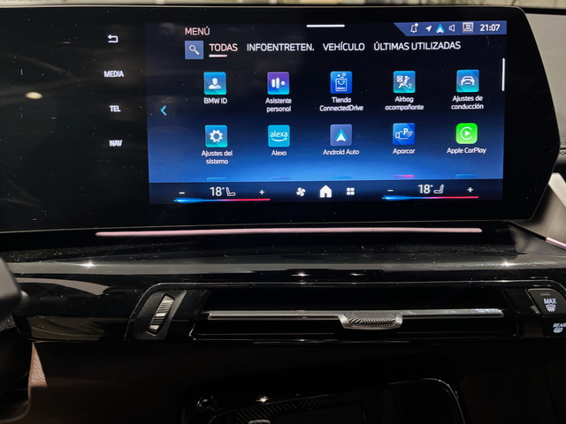 BMW X1 sDrive20d color Azul. Año 2025. 120KW(163CV). Diésel. En concesionario Automotor Costa, S.L.U. de Almería