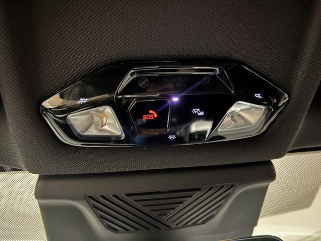 BMW X1 sDrive20d color Azul. Año 2025. 120KW(163CV). Diésel. En concesionario Automotor Costa, S.L.U. de Almería