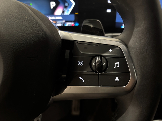 BMW X1 sDrive20d color Azul. Año 2025. 120KW(163CV). Diésel. En concesionario Automotor Costa, S.L.U. de Almería