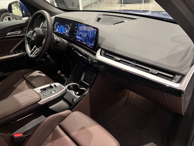 BMW X1 sDrive20d color Azul. Año 2025. 120KW(163CV). Diésel. En concesionario Automotor Costa, S.L.U. de Almería