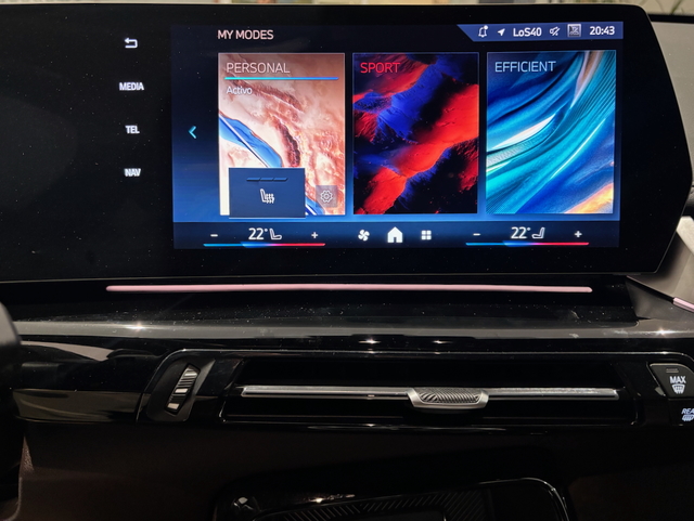 BMW X1 sDrive20d color Azul. Año 2025. 120KW(163CV). Diésel. En concesionario Automotor Costa, S.L.U. de Almería